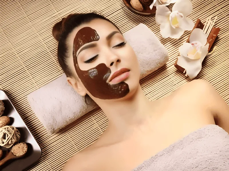 Có thể kết hợp bã cà phê với các thành phần dưỡng ẩm để tạo hỗn hợp scrub đơn giản tại nhà